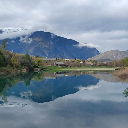 Villargondran, Les Magnifiques Cols De Maurienne Garage Motos, Velos 객실 사진